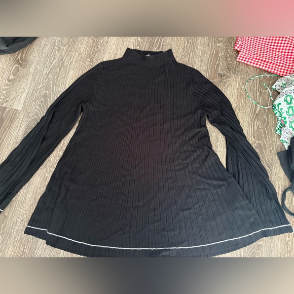 COS Black Ribbed Stretchy Top - Picture 1 of 3